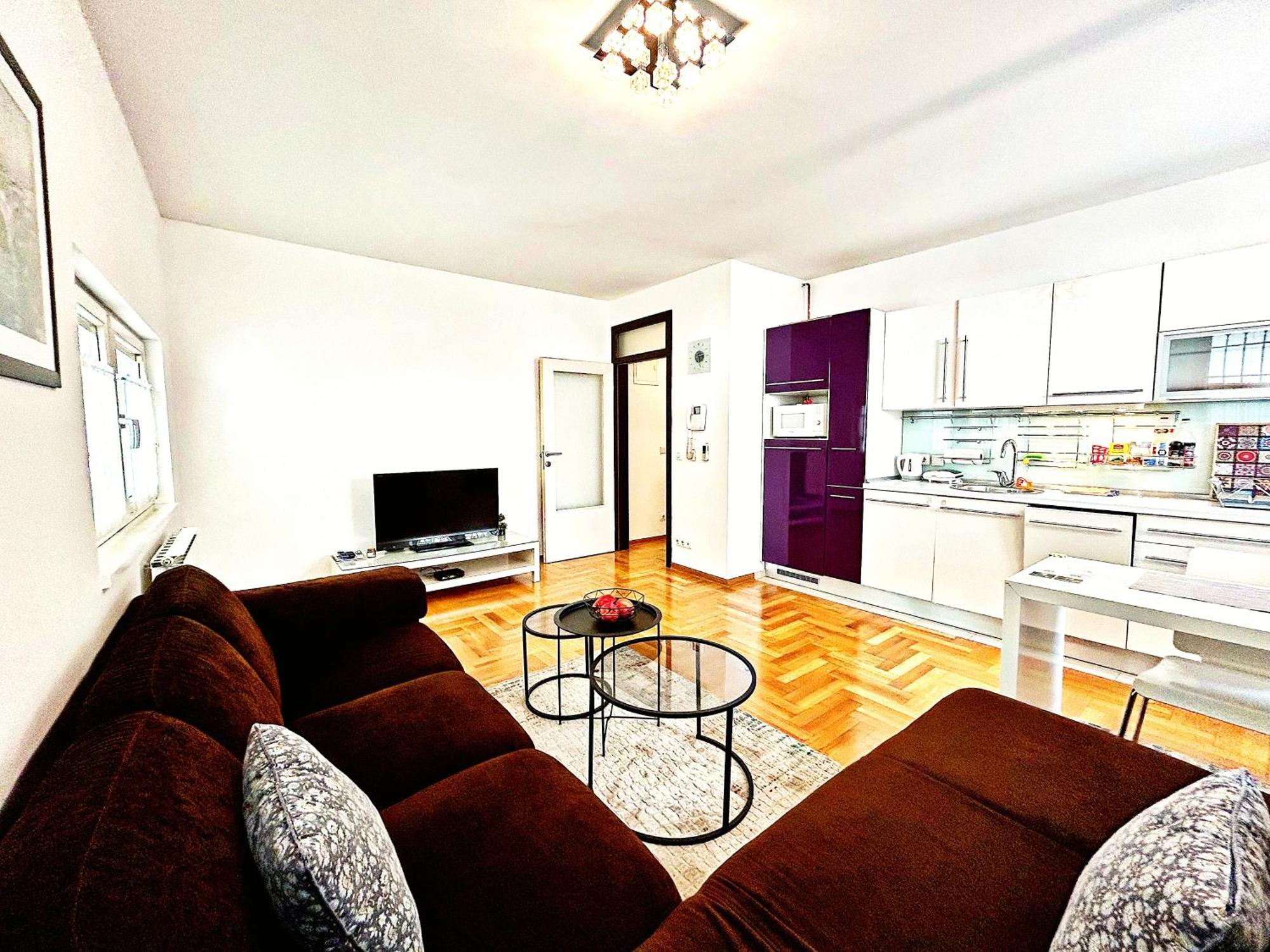 Appartamento Luxapart Basca Old Centar Free Parking